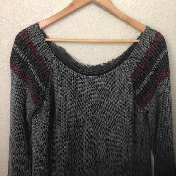 Brandy Melville Margot Distressed Grey Sweater - Picture 5 of 7